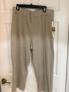 Escape by Habitat NWT Khaki Pull-On Pants Size XL